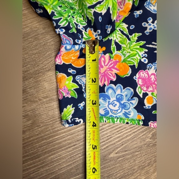 Lilly Pulitzer Loves Disney Ocean Trail Shorts XS Mickey Minnie Castle NWT - Picture 7 of 9